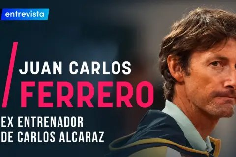 Juan Carlos Ferrero, ex entrenador de Carlos Alcaraz, demuestra que los entrenadores que no han sido futbolistas pueden triunfar.